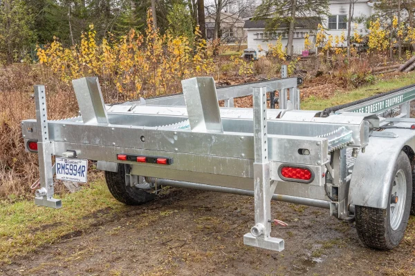 Vallee Forestry Equipment TITAN ROAD TRAILER Hydraulic Infeed Log Table