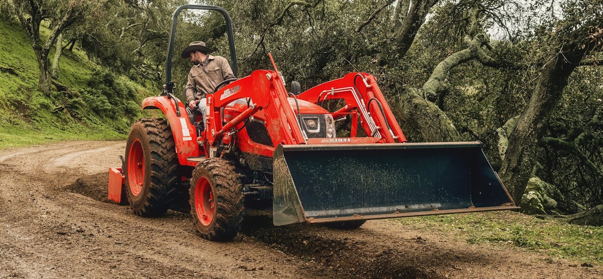 KIOTI NS4710H Compact Utility Tractor
