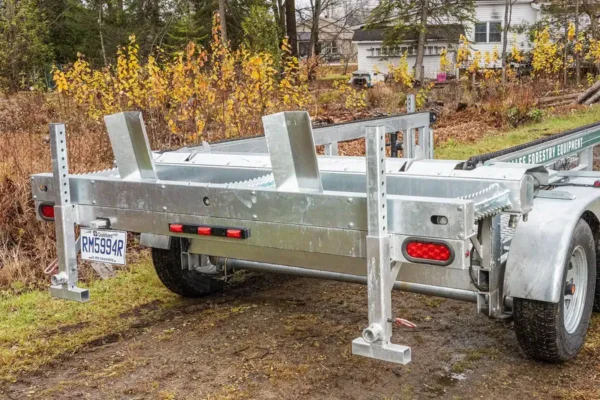 Vallee Forestry Equipment TITAN ROAD TRAILER Hydraulic Infeed Log Table